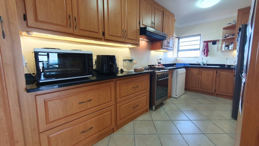 4 Bedroom Property for Sale in Dana Bay Western Cape